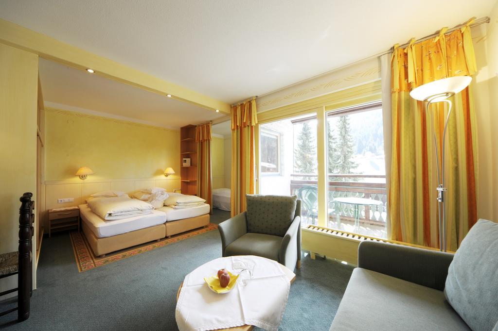 Naturhotel Ortners Eschenhof บาด ไคลน์เคิร์ชไฮม์ ห้อง รูปภาพ