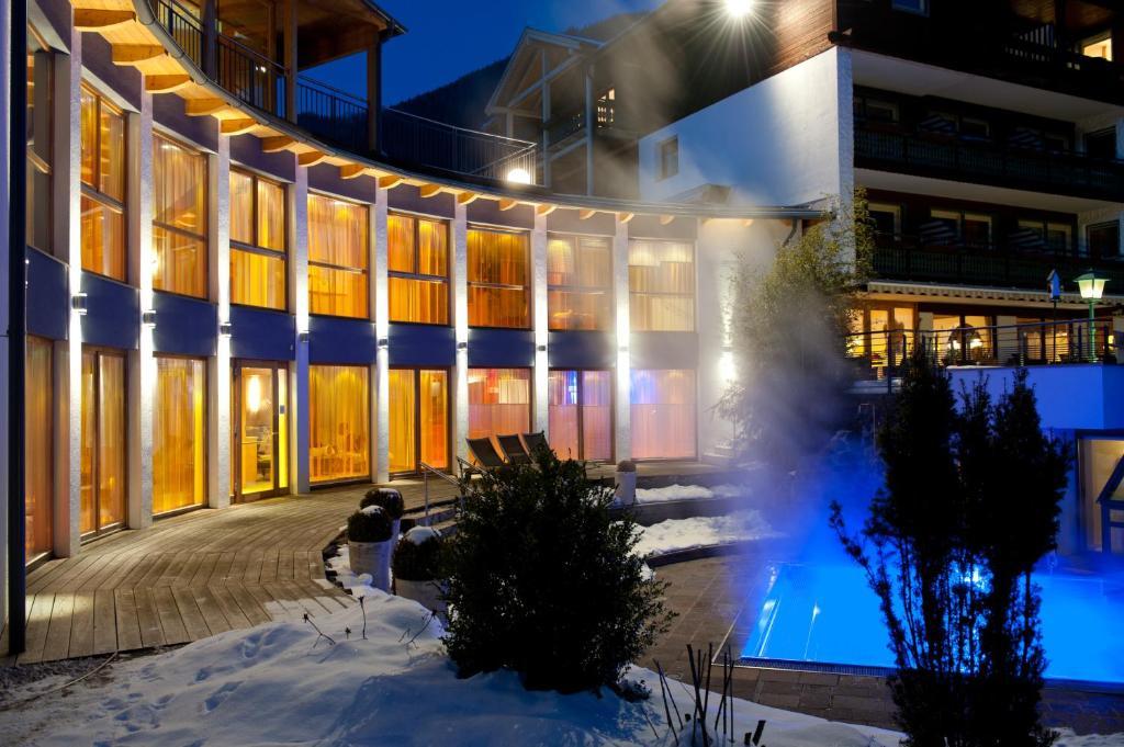 Naturhotel Ortners Eschenhof บาด ไคลน์เคิร์ชไฮม์ ภายนอก รูปภาพ