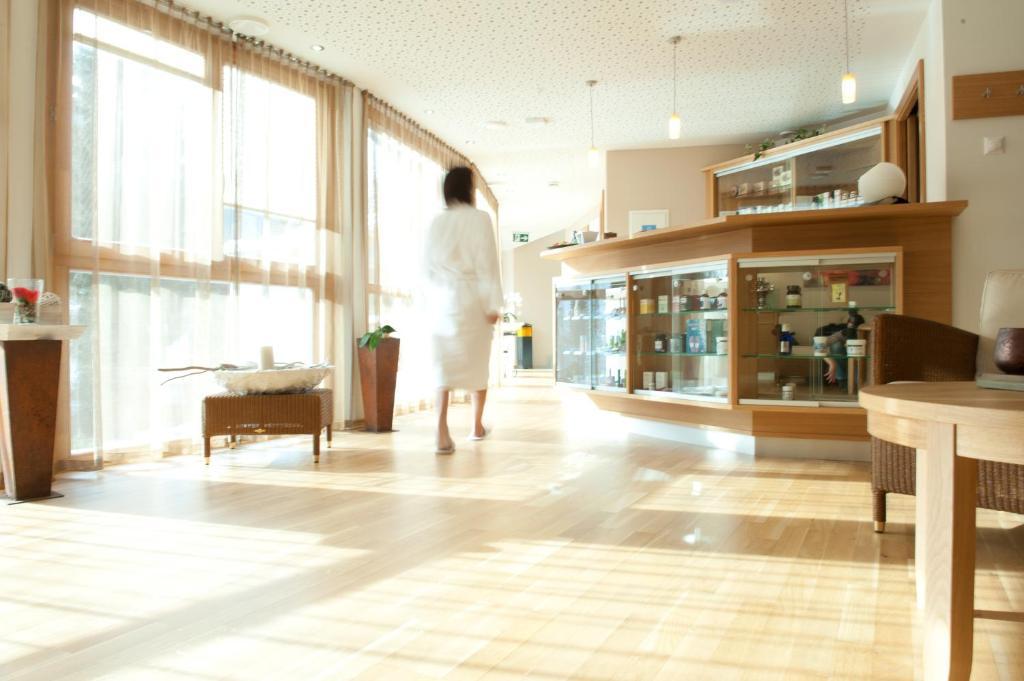 Naturhotel Ortners Eschenhof บาด ไคลน์เคิร์ชไฮม์ ภายนอก รูปภาพ